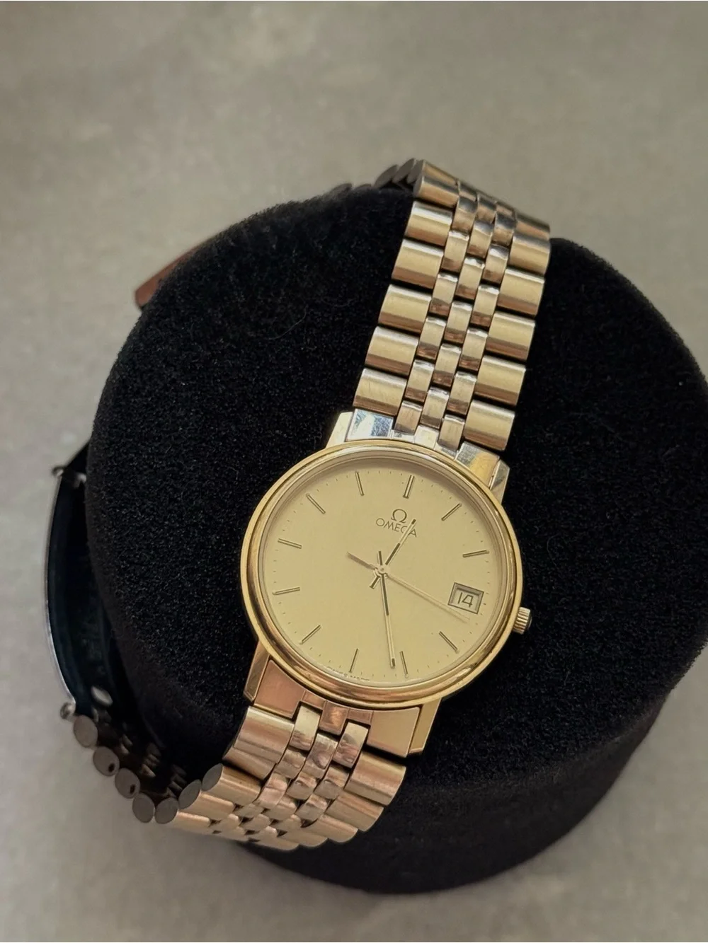 Omega authentic 1993